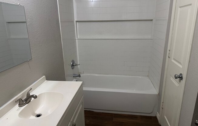 1609 CAMILLE ST
