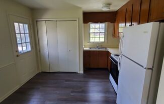 2 beds, 1 bath, $950