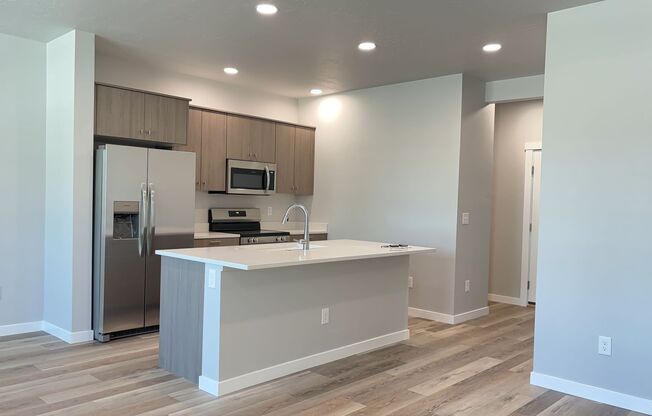 3 beds, 2.5 baths, 1,583 sqft, $2,195, Unit 6147 N. Tarako Avenue Boise, Idaho 83714