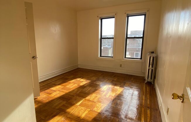 1 bed, 1 bath, $2,400, Unit 3F