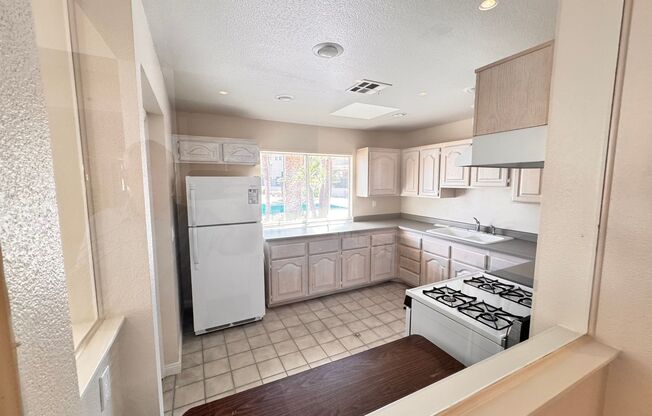 2 beds, 2 baths, $2,350