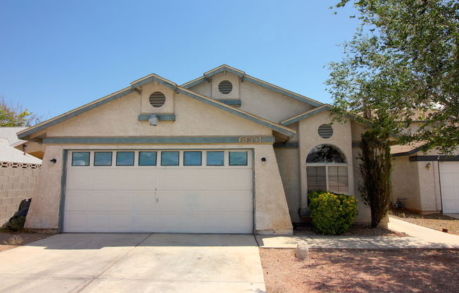 3 beds, 2 baths, $1,600