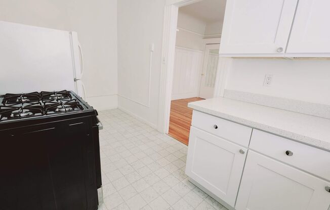 Studio, 1 bath, $1,995, Unit 02