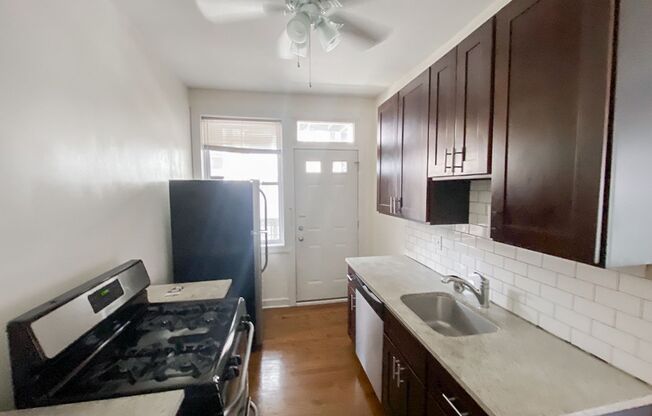 Studio, 1 bath, 460 sqft, $1,810, Unit 857-1S