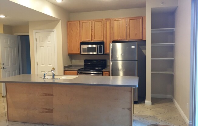 2 beds, 2 baths, $1,819, Unit 01