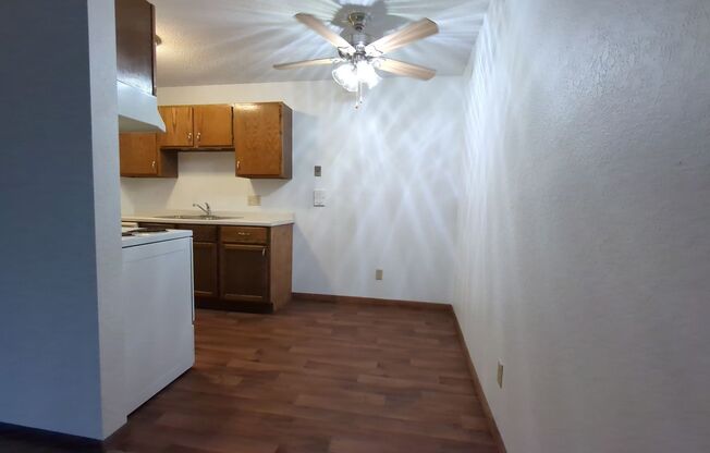 1 bed, 1 bath, 580 sqft, $775, Unit 1034-055