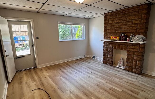 Charming Single-Family Home in Hazelwood – Available July 1st!