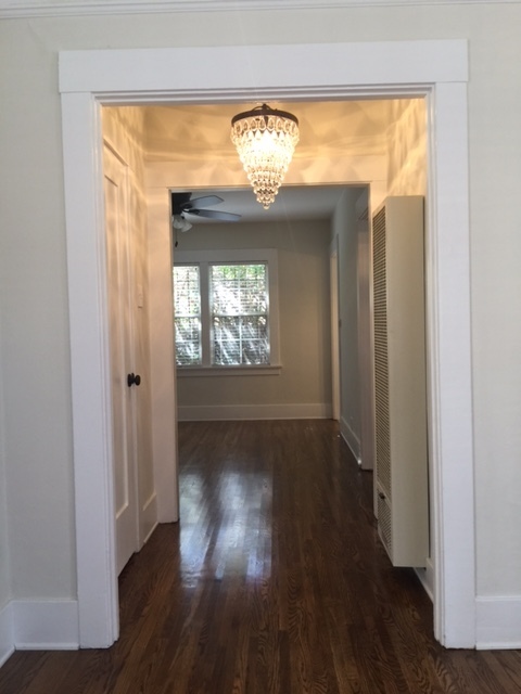 1 bed, 1 bath, 698 sqft, $2,275, Unit 230