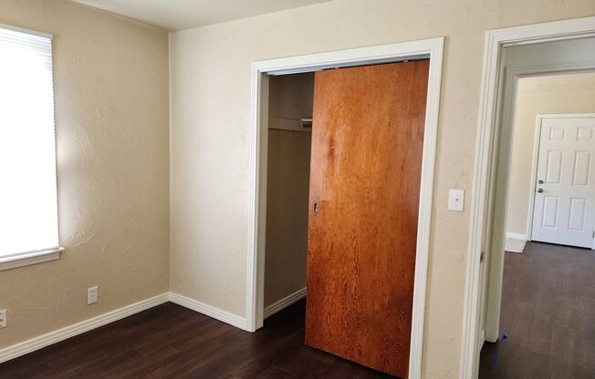 2 beds, 1 bath, $950