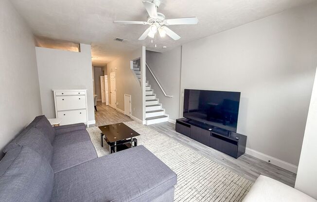 Victoria Station #132