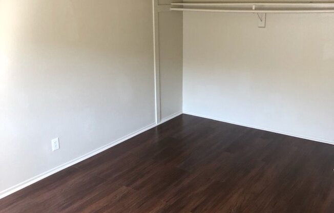 4 beds, 2 baths, 1,100 sqft, $3,695, Unit 1240-12