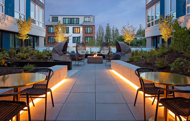 Tempo PDX Exterior Seating Area