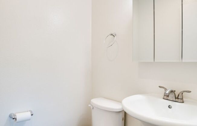 2 beds, 1.5 baths, $2,195, Unit 37