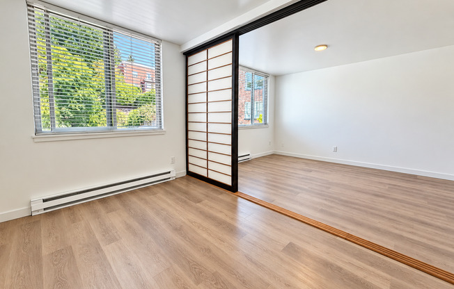 Studio, 1 bath, 375 sqft, $1,450, Unit 306