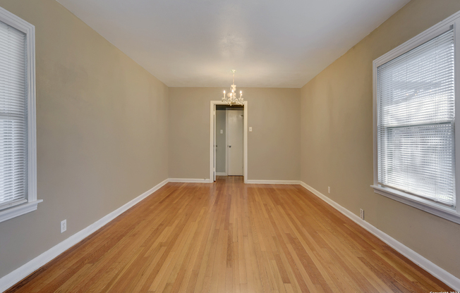 1322 W Malone Ave