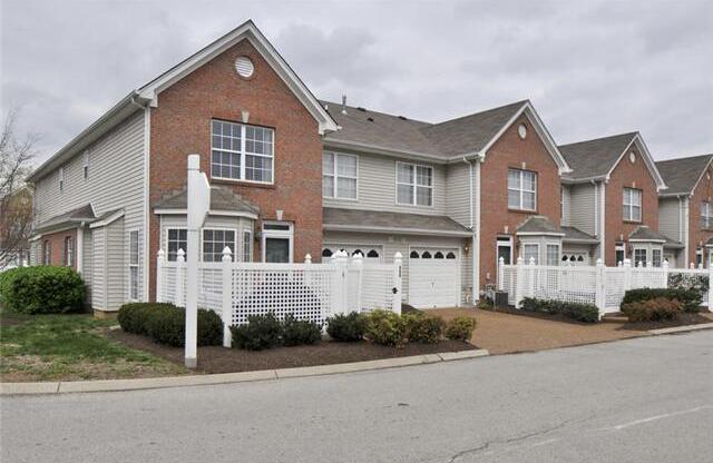 Spacious Prescott Place Townhome