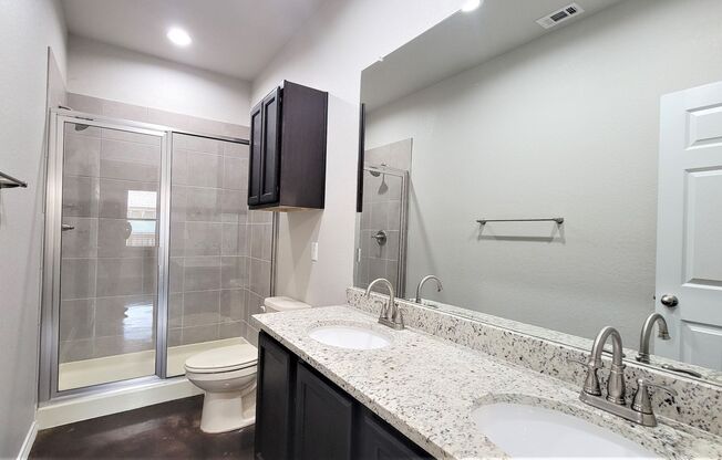 3 beds, 2 baths, $1,295, Unit 1110 Burek Cross