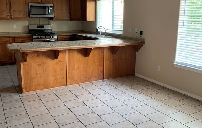 3 beds, 2 baths, $2,300