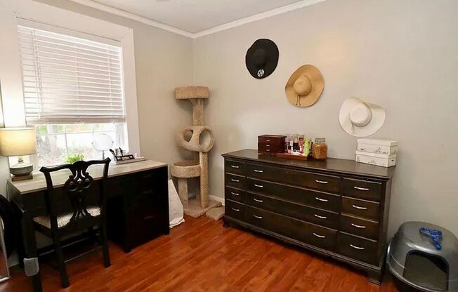 Charming 2-Bedroom Home Just Steps from UofSC and Williams-Brice Stadium