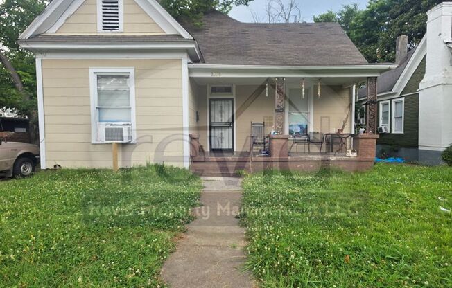 3 Bedroom 1 Bath in Midtown!!