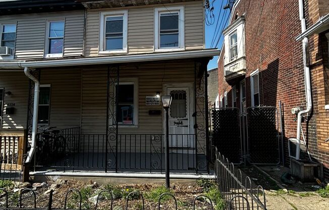 2 beds 1 bath large property with big yard