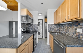1 bed, 1 bath, 440 sqft, $2,100, Unit U106