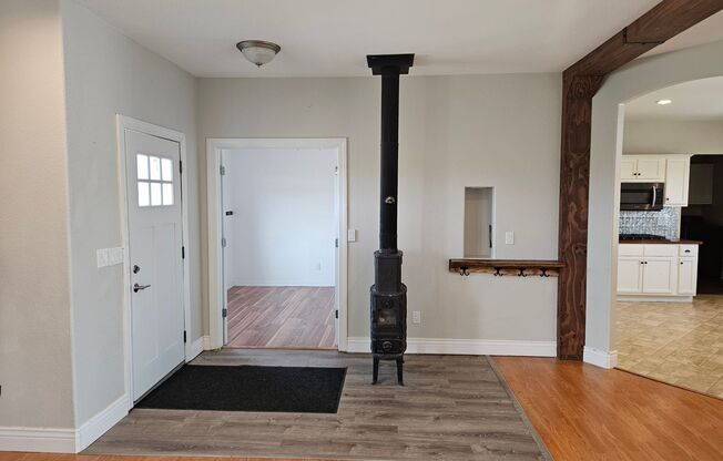 5 Bed 3 Bath Ranch Home with 5 Acres.