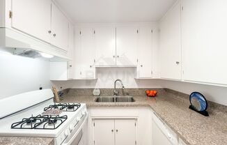 2 beds, 2 baths, 1,450 sqft, $2,595, Unit 206