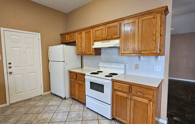 2 beds, 2 baths, $1,585