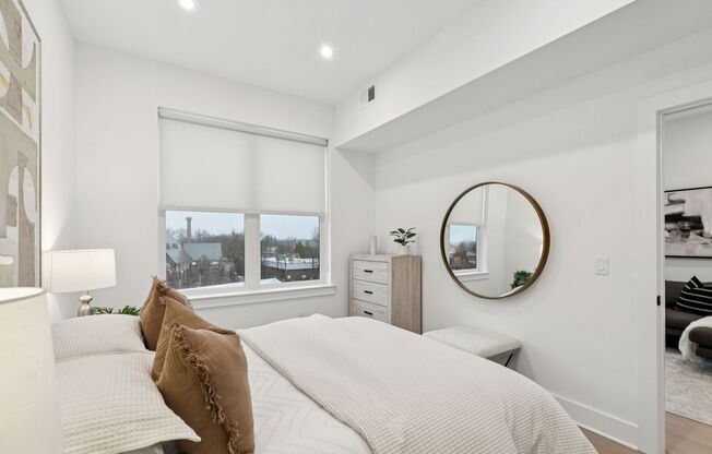 1 bed, 1 bath, 800 sqft, $2,017, Unit 210