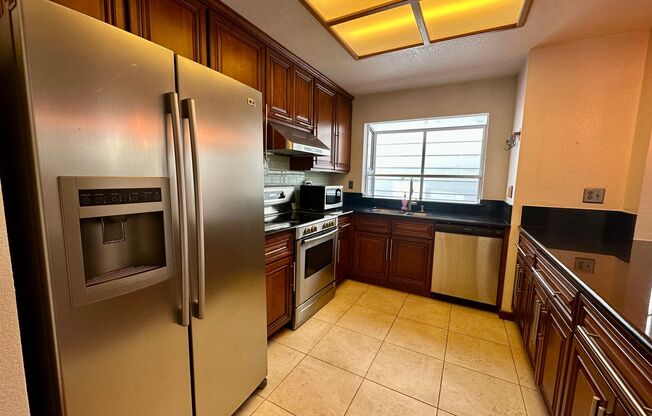 NEWARK GEM! 2 Bedroom 2 bath !