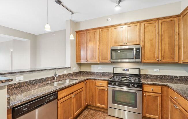 1 bed, 1.5 baths, 1,382 sqft, $2,400, Unit 426