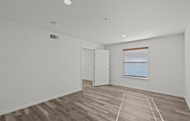 1 bed, 1 bath, 595 sqft, $1,350, Unit #163