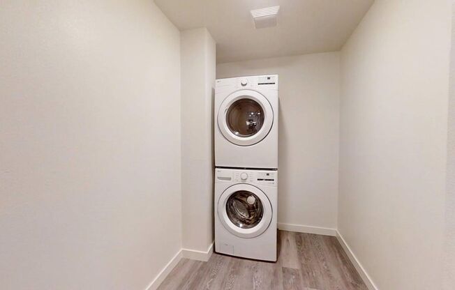 Studio, 2 baths, 1,236 sqft, $2,895, Unit Live/Work Loft - F