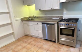 1 bed, 1 bath, $2,300