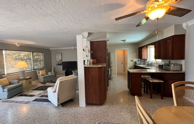 2 beds, 1.5 baths, $3,000