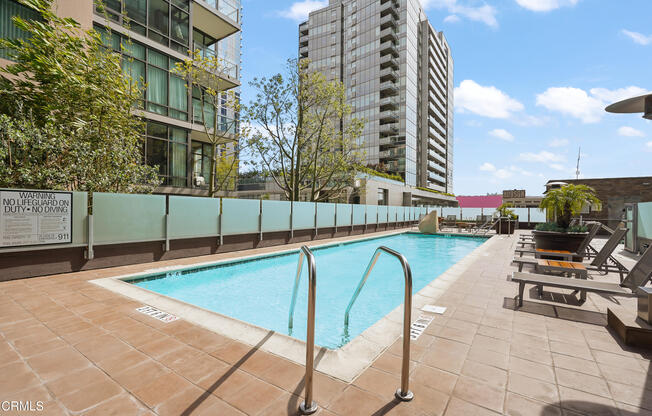 1 bed, 1 bath, 880 sqft, $2,800, Unit 1605
