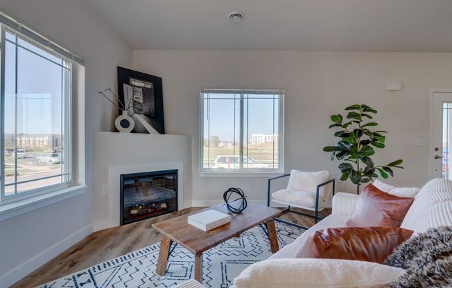 3 beds, 3 baths, 2,000 sqft, $2,995, Unit 2647-103