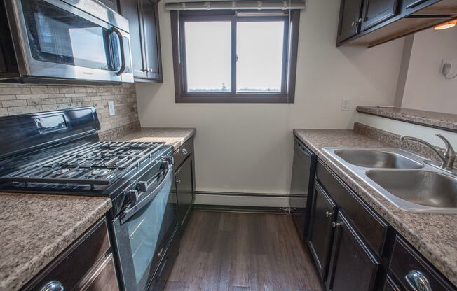 Studio, 1 bath, 459 sqft, $1,235, Unit 705