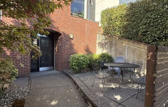 4223 Evanston Apartments