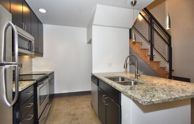 1 bed, 1 bath, 570 sqft, $1,099, Unit 3110