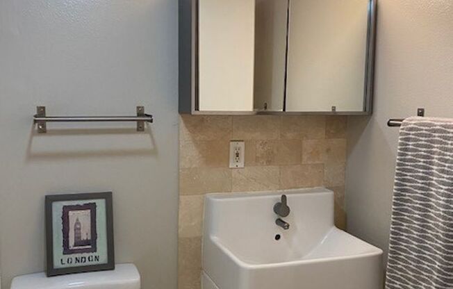 1 bed, 1 bath, 646 sqft, $1,475, Unit 504