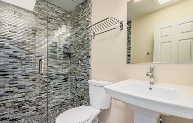 2 beds, 2 baths, $2,150