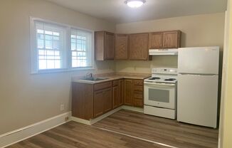 1 bed, 1 bath, $750, Unit C