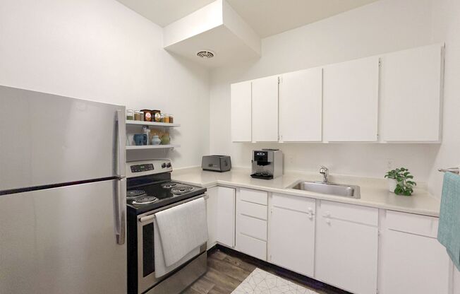 Ludlow B Apartments