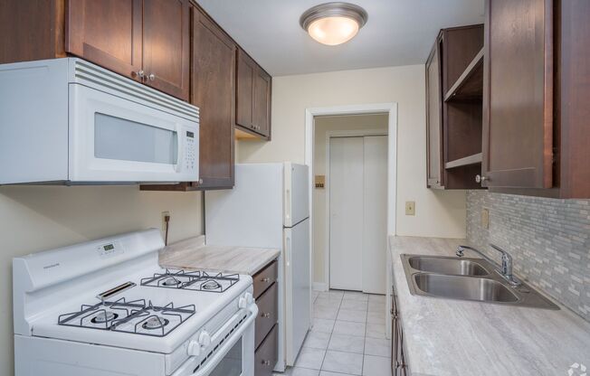 1 bed, 1 bath, 650 sqft, $1,045, Unit 3028405