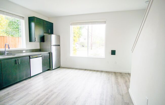 Rare 3 Bed, 2 Bath Townhouse Ready Late September!