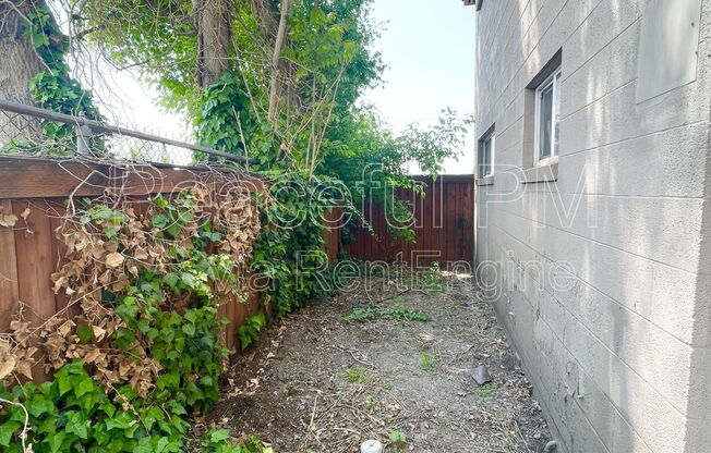 2 beds, 1 bath, 747 sqft, $1,600, Unit 150-1