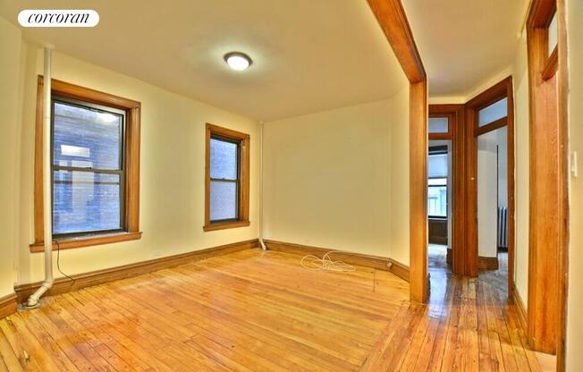 505 W 122 ST