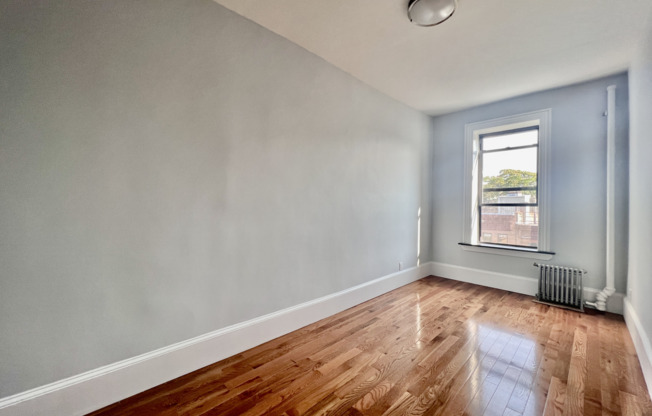 557 W 140 ST